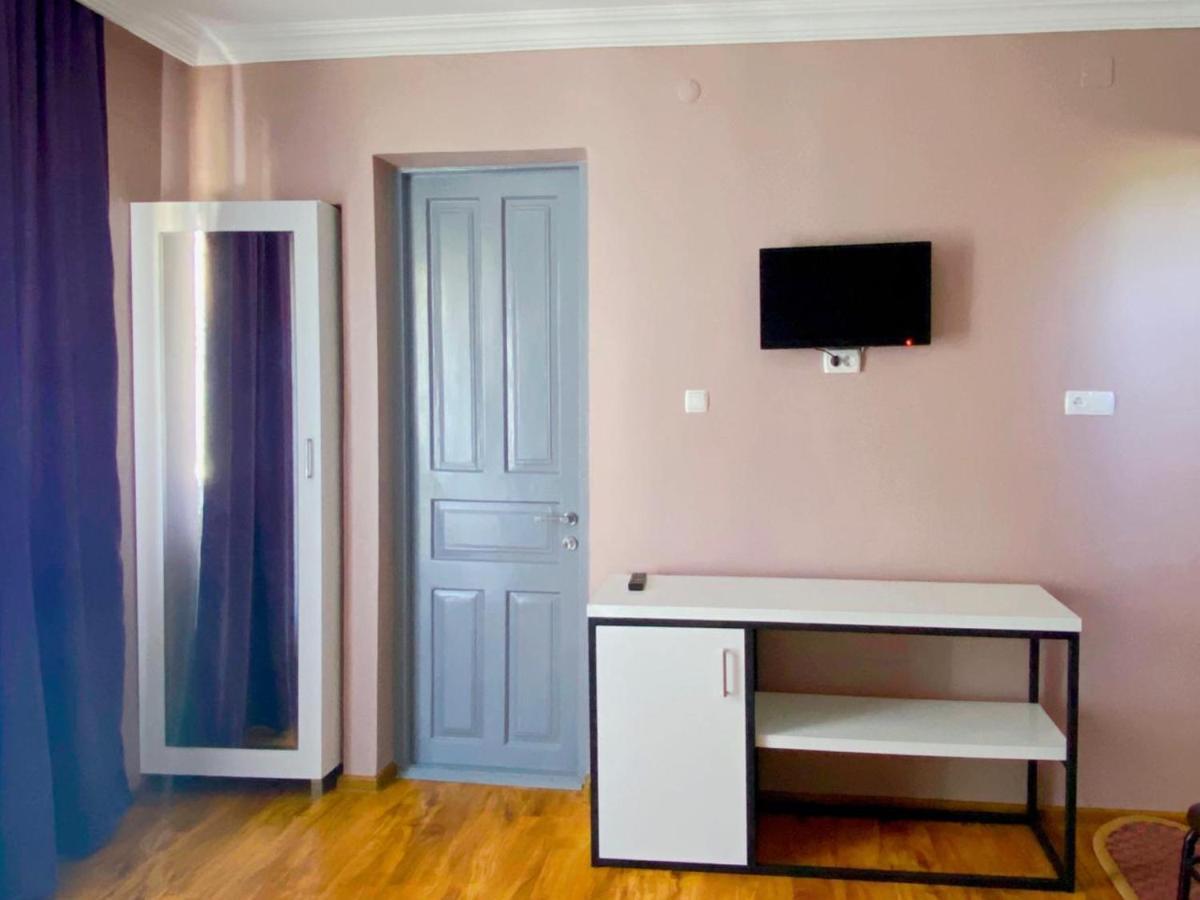 Hotel Nino Kobuleti Esterno foto