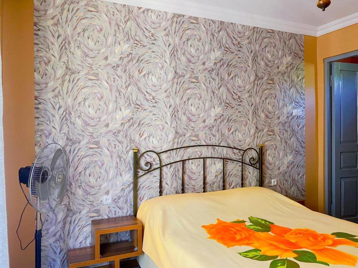 Hotel Nino Kobuleti Esterno foto