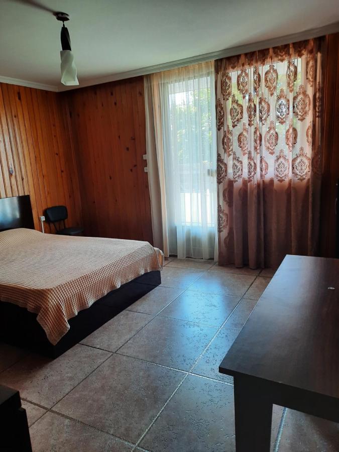 Hotel Nino Kobuleti Esterno foto